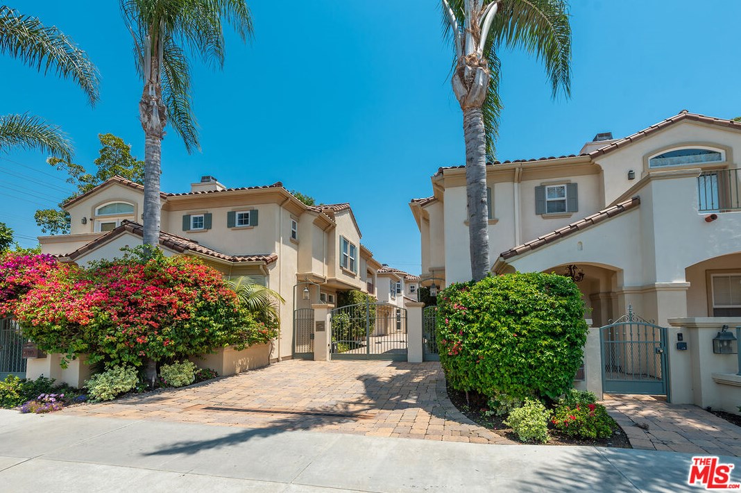 2112 Butler Ave, Los Angeles, CA 90025-6204