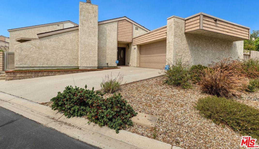 3136 Boxwood Cir, Thousand Oaks, CA 91360