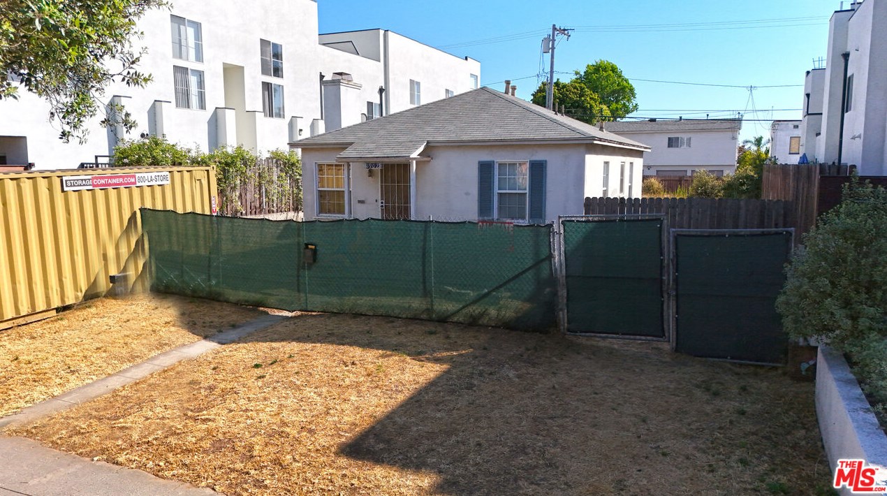 1902 Euclid St, Santa Monica, CA 90404-4610