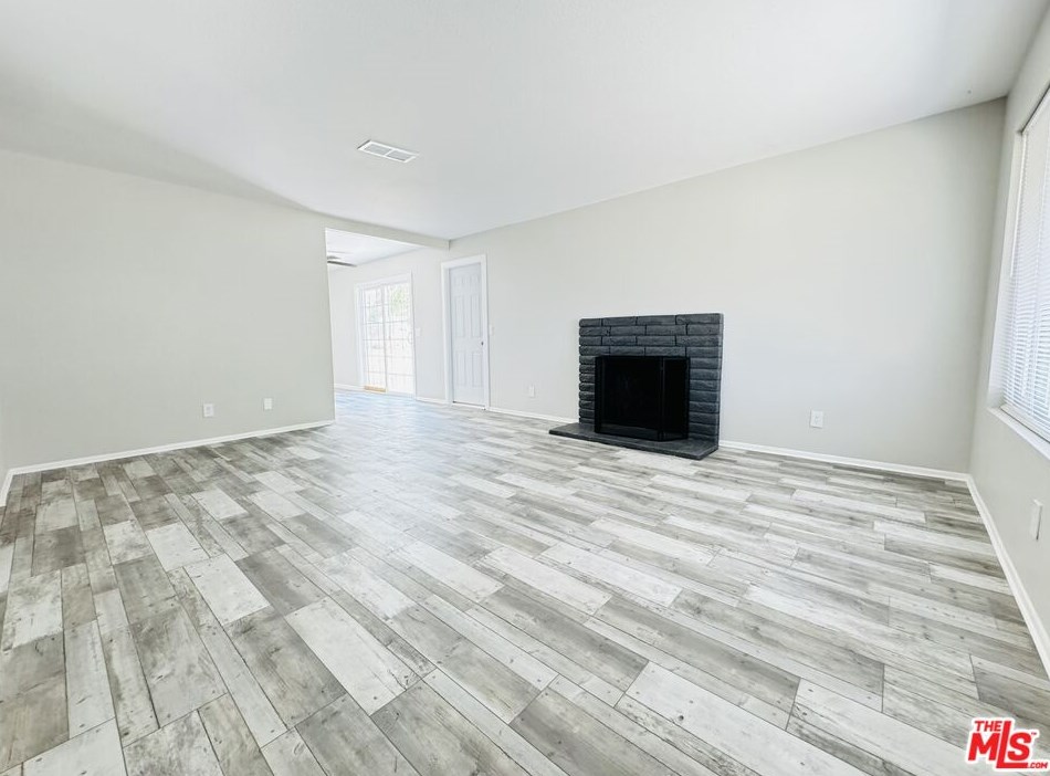 40064 Ridgemist St, Palmdale, CA 93591