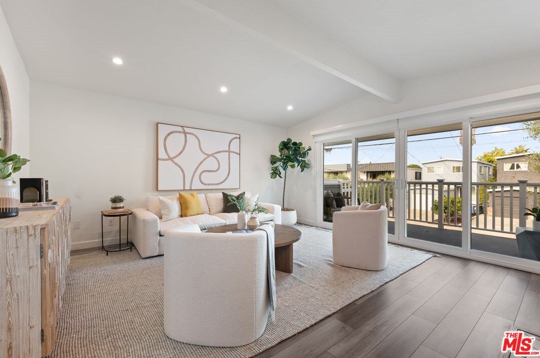 1707 Carver St, Redondo Beach, CA 90278