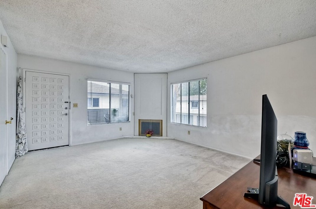 3407 Del Este Way, Oceanside, CA 92056-4718