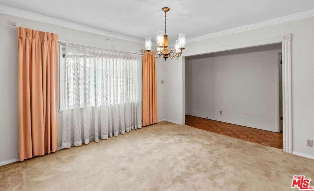 7819 Midfield Ave, Los Angeles CA  90045-3237 exterior