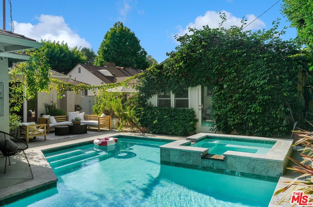 3312 Coolidge Ave, Los Angeles, CA 90066-1221