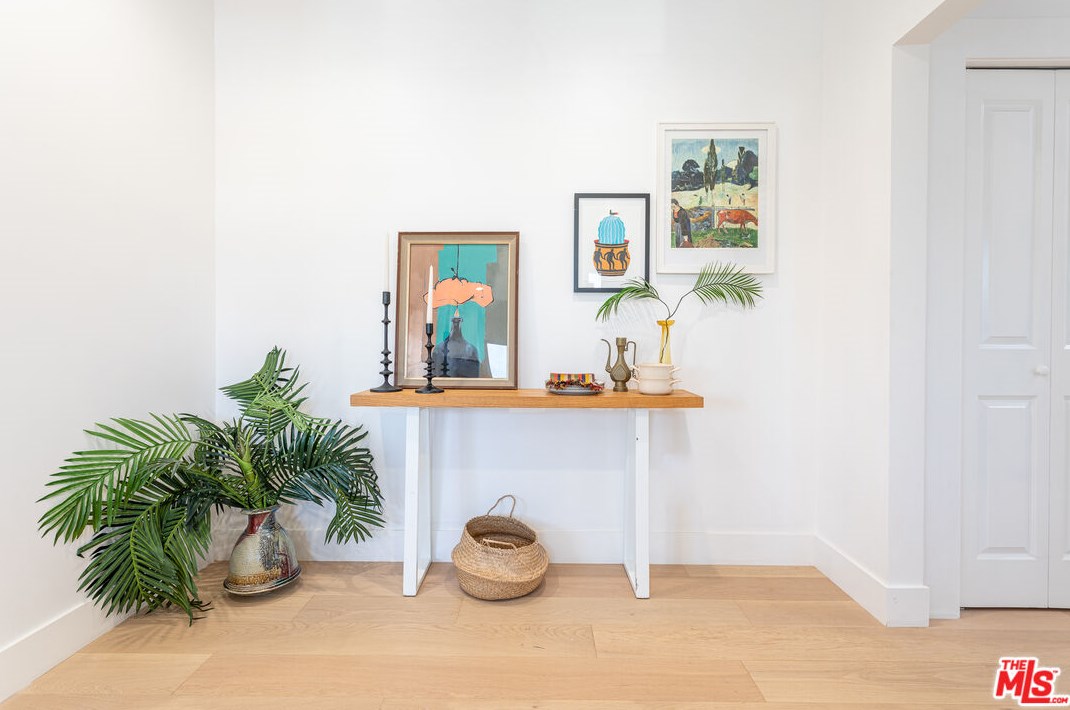 117 Westlake Ave, Los Angeles CA  90006-3014 exterior