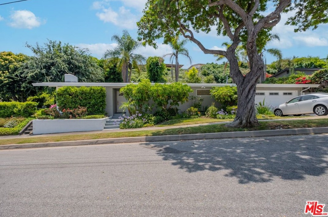 2126 Dorado Dr, Palos Verdes Estates, CA 90275
