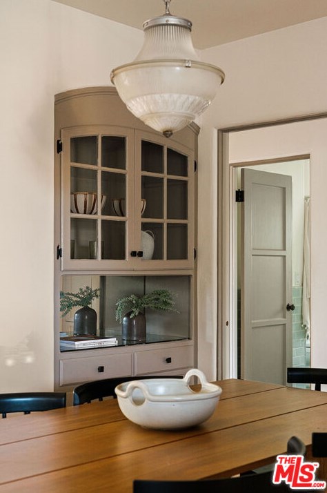 1716 Dillon St, Los Angeles CA  90026-1114 exterior