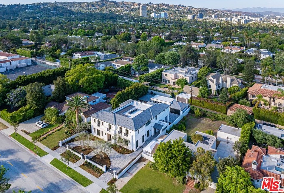 606 N Rexford Dr, Beverly Hills, CA 90210