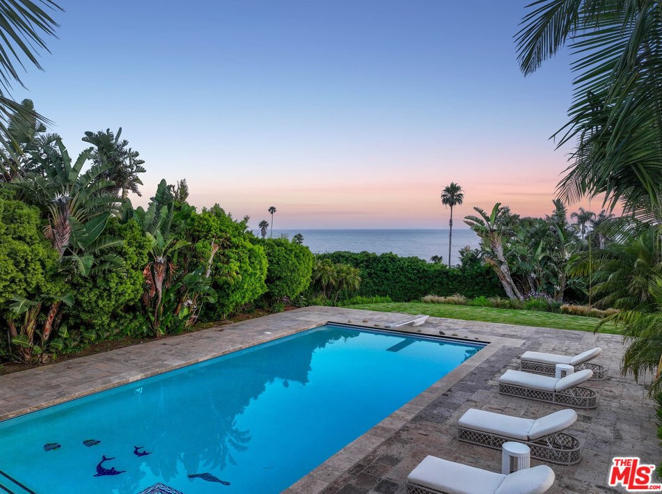 30420 Morning View Dr, Malibu, CA 90265