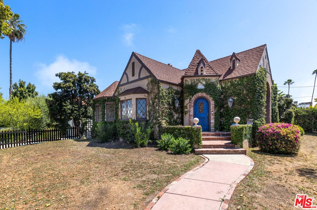 602 Martel Ave, Los Angeles, CA 90036-1931
