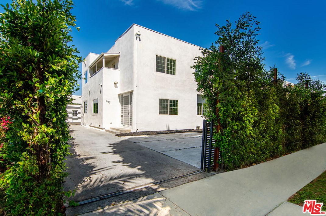 617 Detroit St, Los Angeles CA 90036-3402 exterior