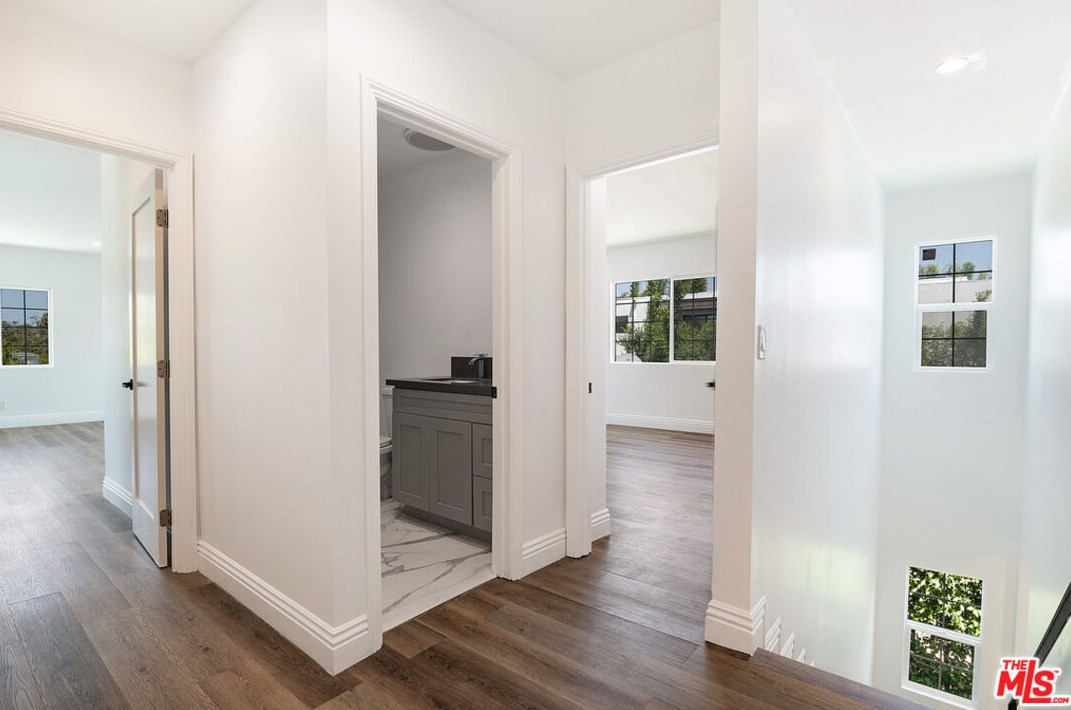 617 Detroit St, Los Angeles CA 90036-3402 exterior