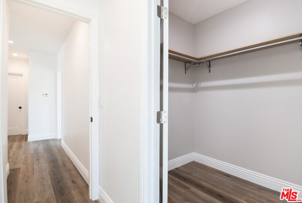 617 Detroit St, Los Angeles CA 90036-3402 exterior