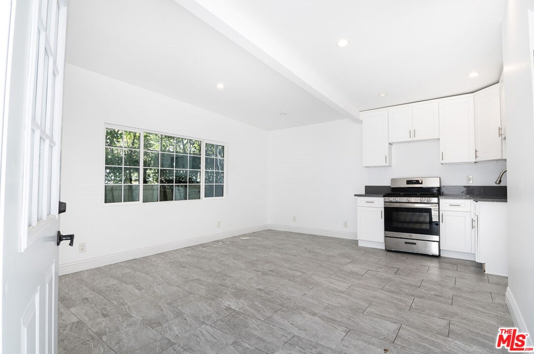 617 Detroit St, Los Angeles CA 90036-3402 exterior