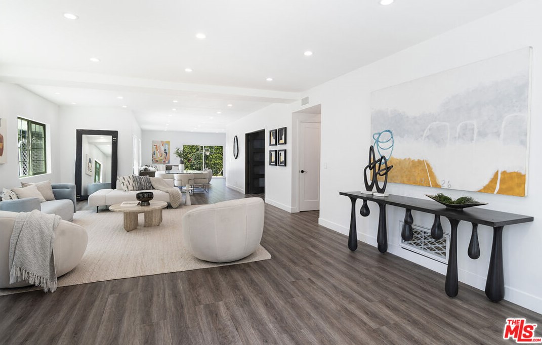 617 Detroit St, Los Angeles CA 90036-3402 exterior