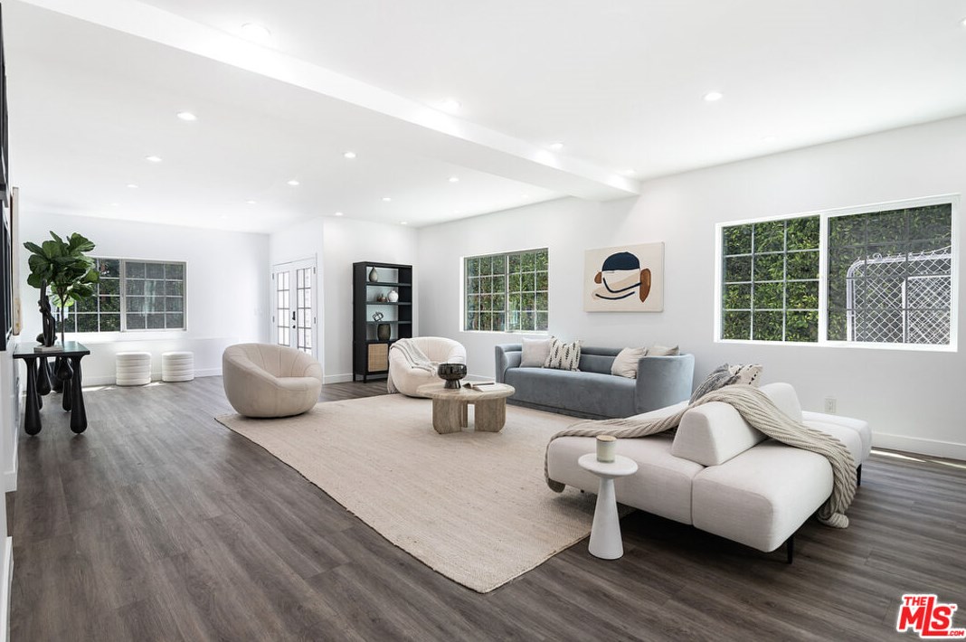 617 Detroit St, Los Angeles CA 90036-3402 exterior