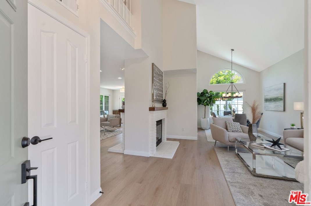 26913 Deer Trail Ct, Calabasas, CA 91301