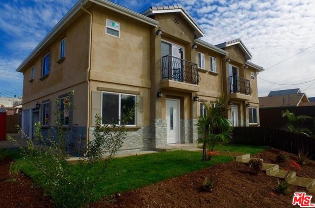 3805 Dozier St, Los Angeles, CA 90063-1827