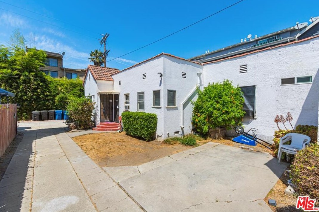 3615 Empire Dr, Los Angeles, CA 90034-5005