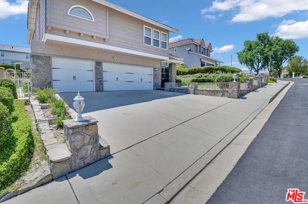 3195 Provence Pl, Thousand Oaks, CA 91362