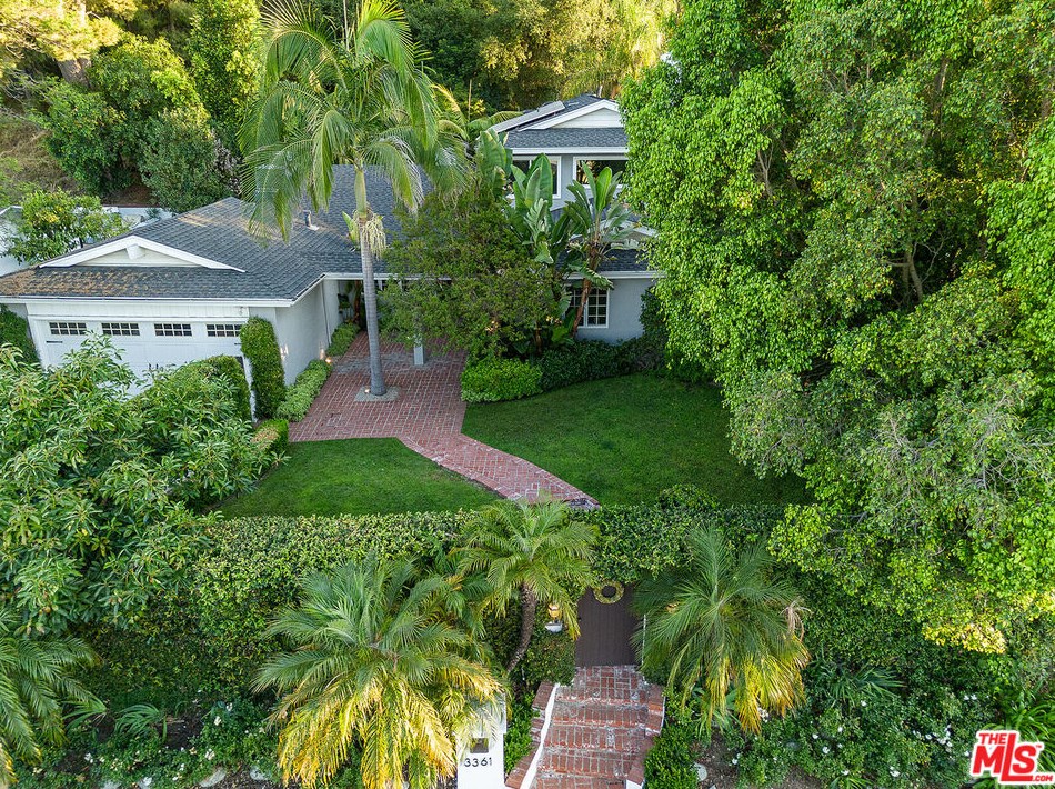 3361 Alginet Dr, Van Nuys, CA 91436