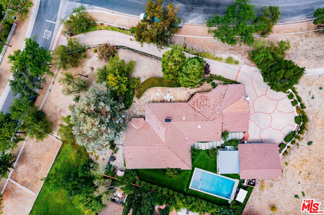 5791 Jed Smith Rd, Calabasas, CA 91302
