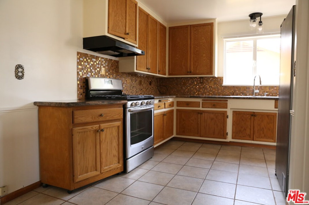 2621 Homepark Ave, Altadena, CA 91001