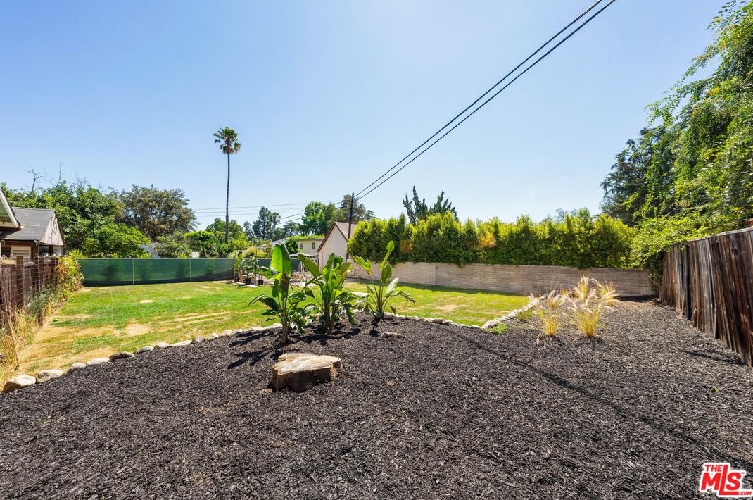 964 Holliston Ave, Pasadena CA  91104-3012 exterior