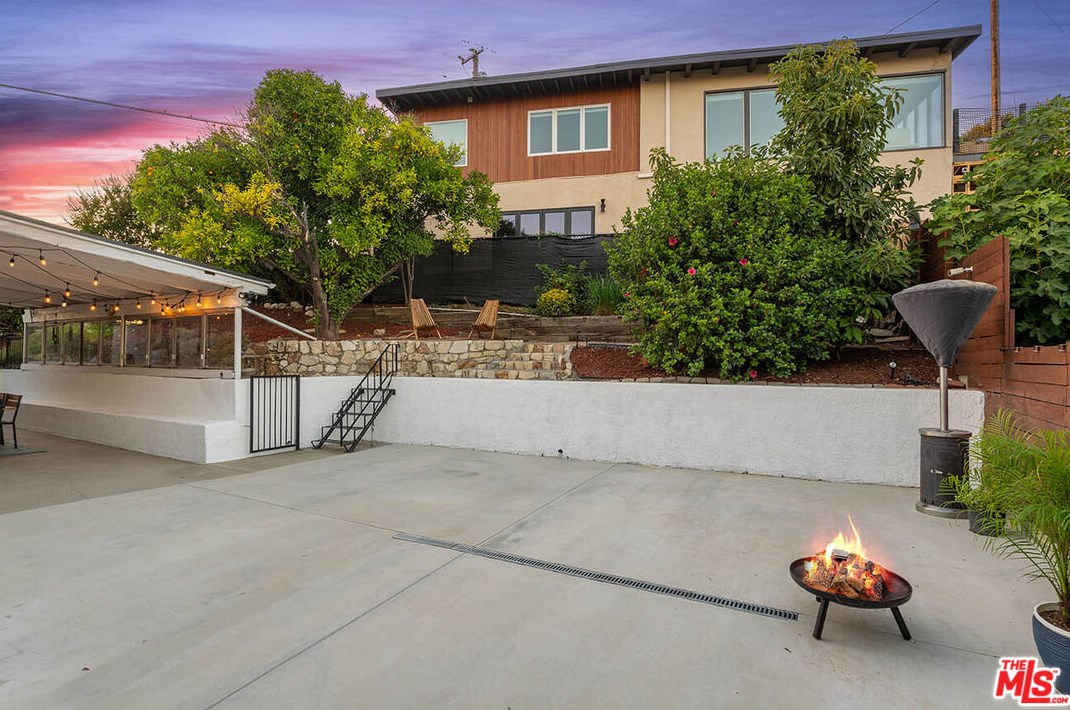5109 Chester St, Los Angeles CA  90032-3020 exterior