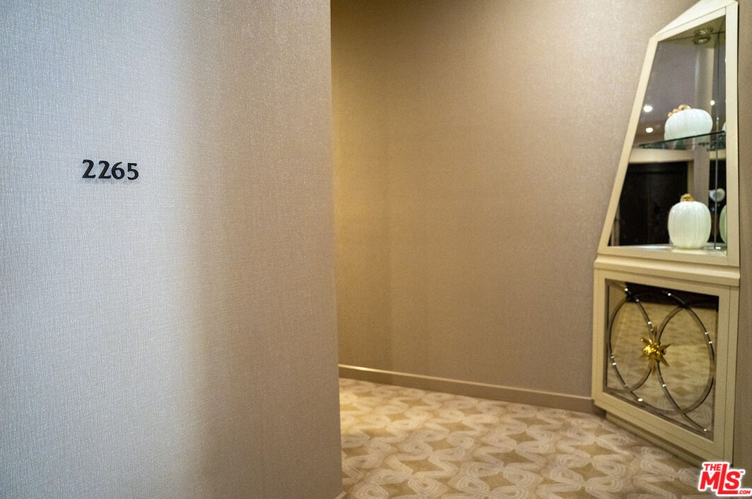 2265 Century Hl, Los Angeles CA  90067-3518 exterior