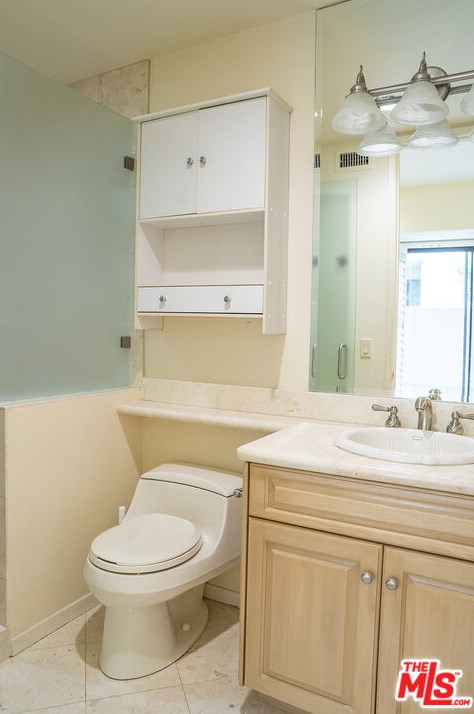 2265 Century Hl, Los Angeles CA  90067-3518 exterior