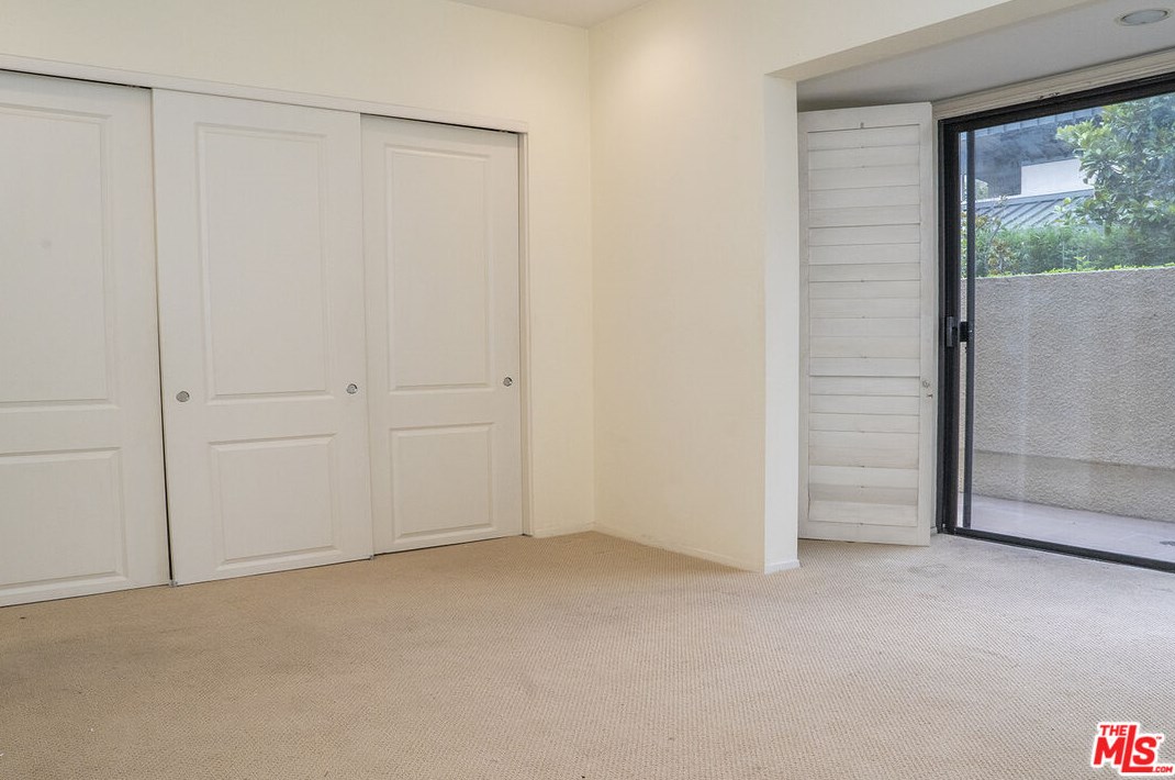 2265 Century Hl, Los Angeles CA  90067-3518 exterior