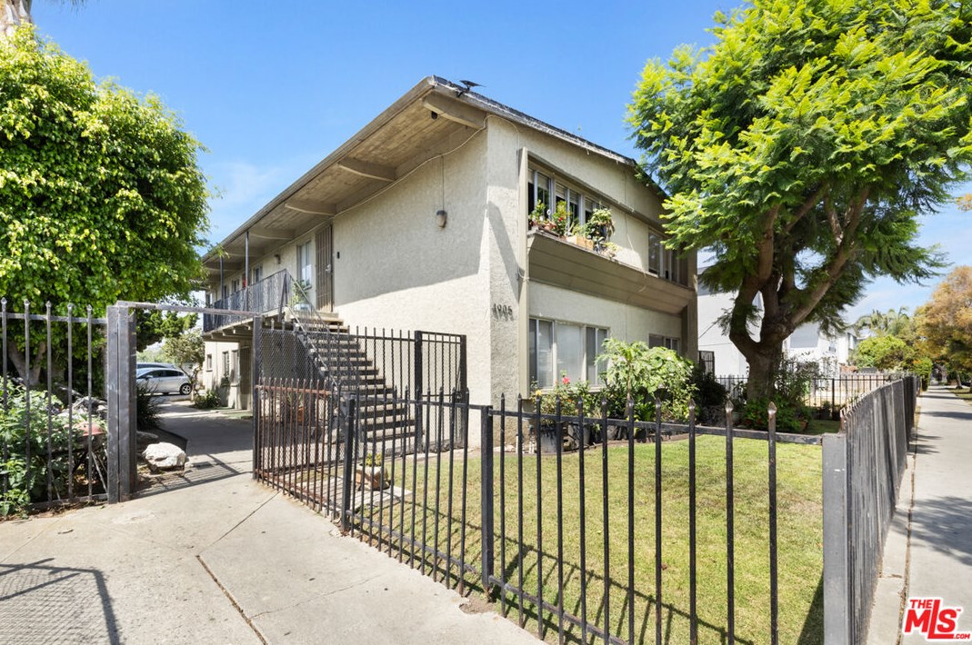 4905 Slauson Ave, Los Angeles, CA 90230-5673