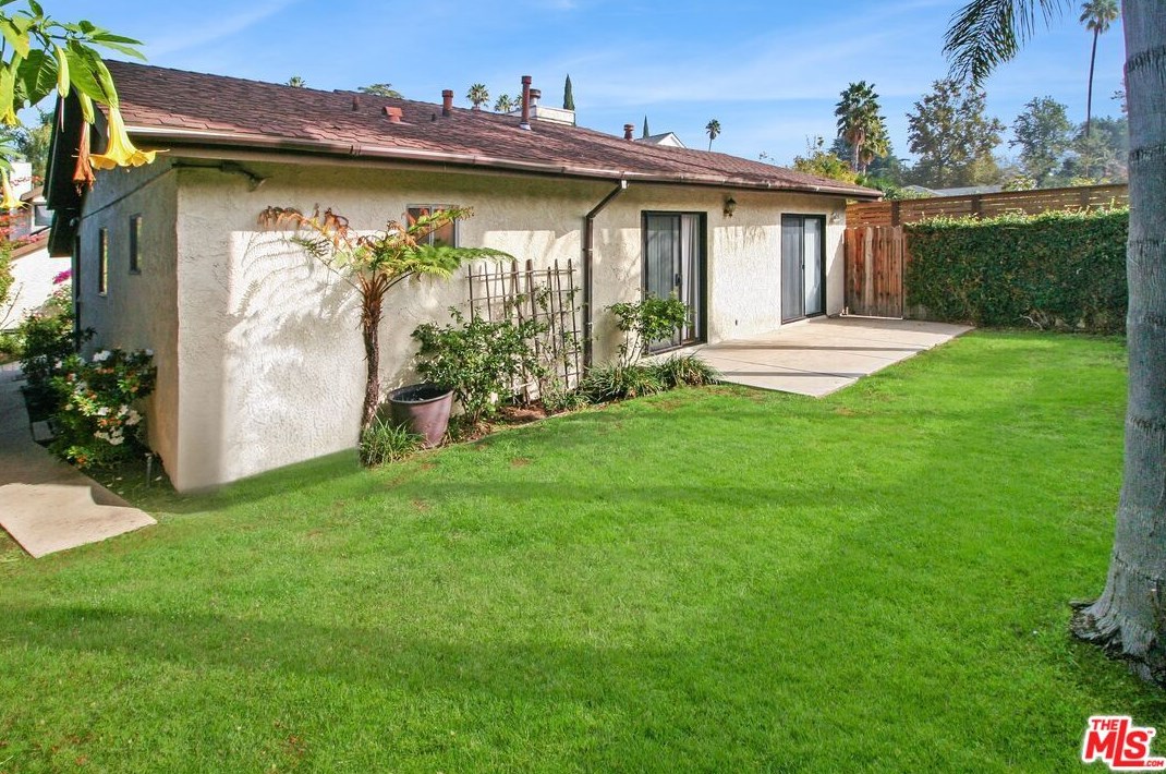 15008 Greenleaf St, Van Nuys, CA 91403
