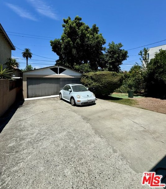 217 Park View St, Los Angeles CA  90057-2011 exterior