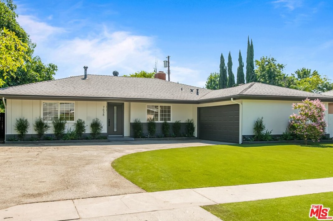 7638 Chisholm Ave, Van Nuys, CA 91406