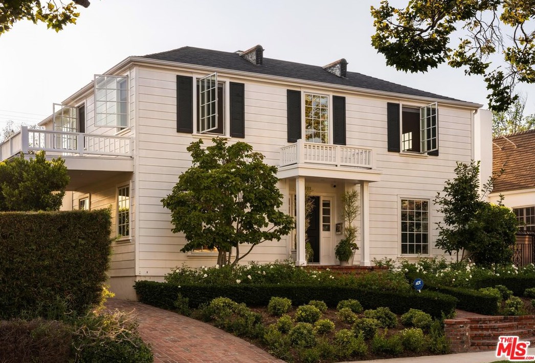 209 S Maple Dr, Beverly Hills, CA 90212