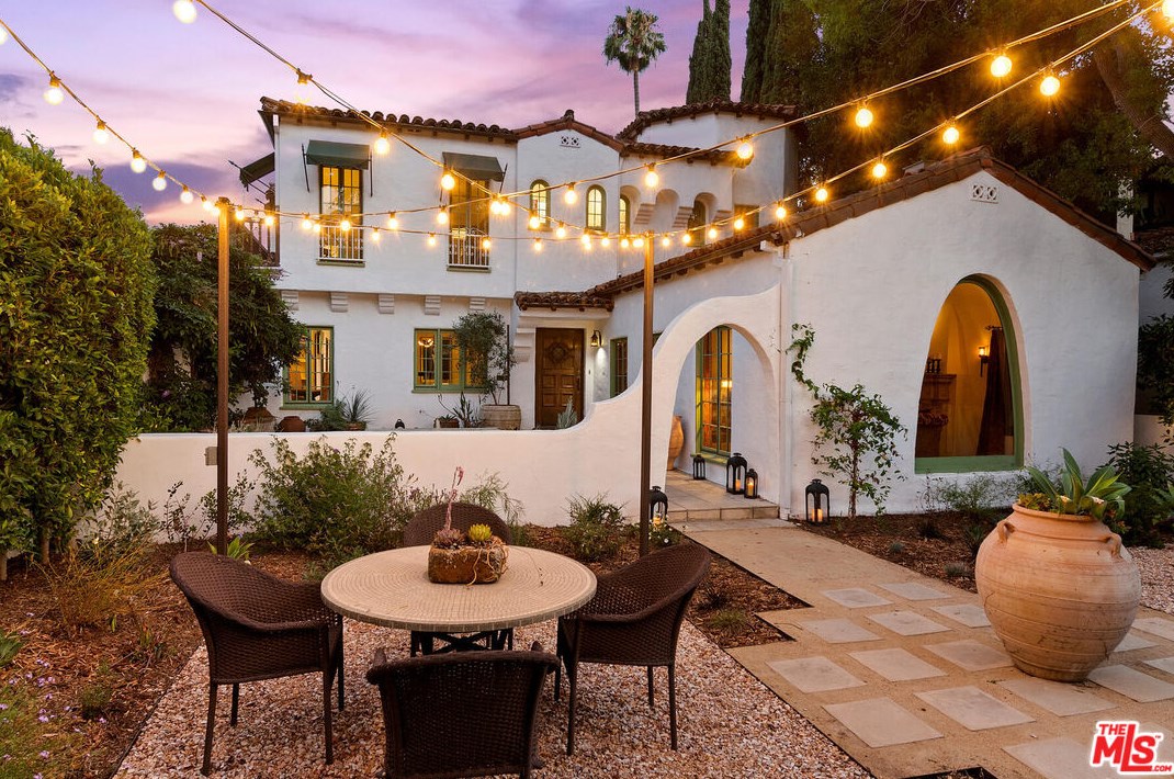 5050 Los Feliz Blvd, Los Angeles CA  90027-1741 exterior