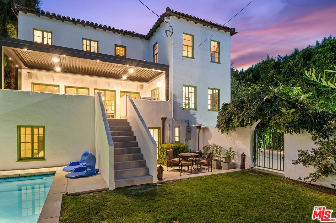 5050 Los Feliz Blvd, Los Angeles CA  90027-1741 exterior