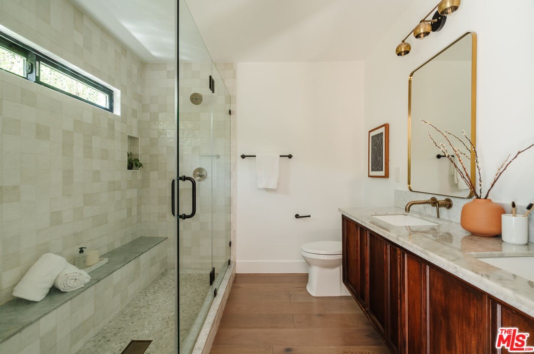 12514 Gilmore Ave, Los Angeles CA  90066-6427 exterior