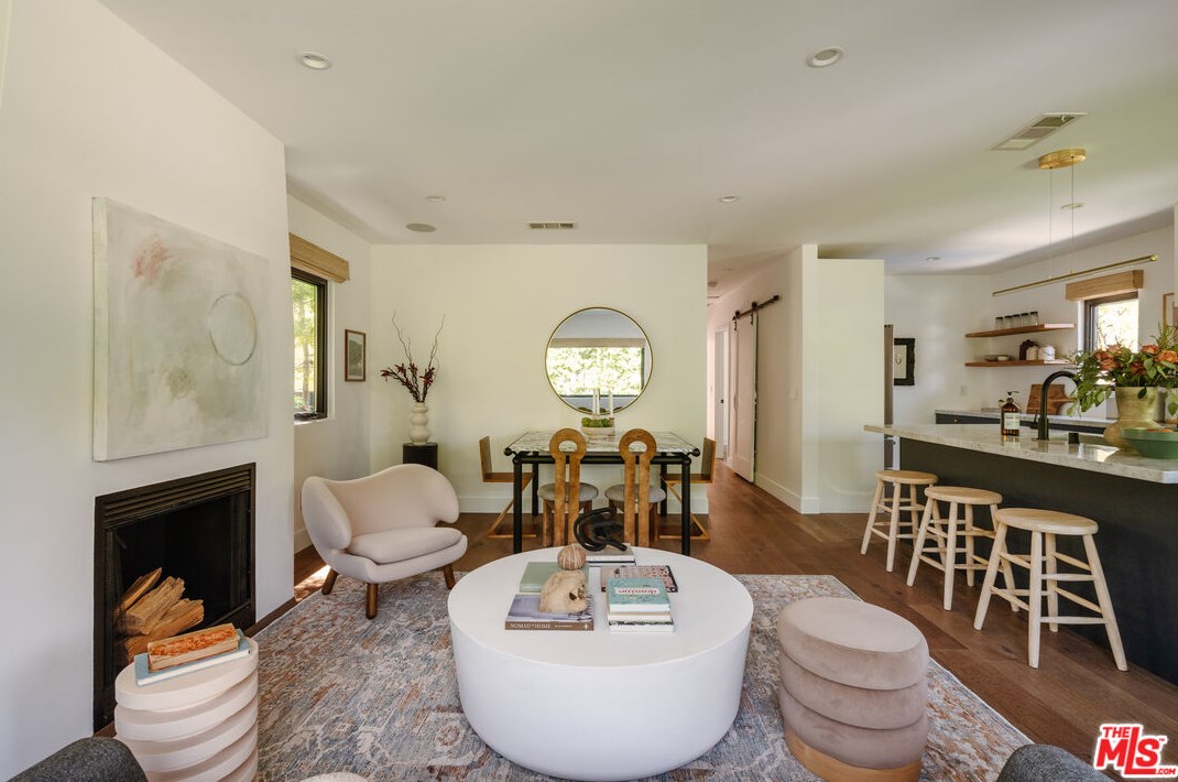 12514 Gilmore Ave, Los Angeles CA  90066-6427 exterior