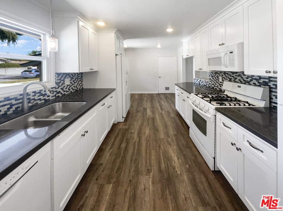 1430 Central Ave, Fullerton, CA 92831