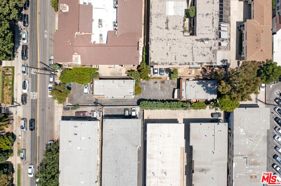11408 Ohio Ave, Los Angeles CA  90025-2314 exterior