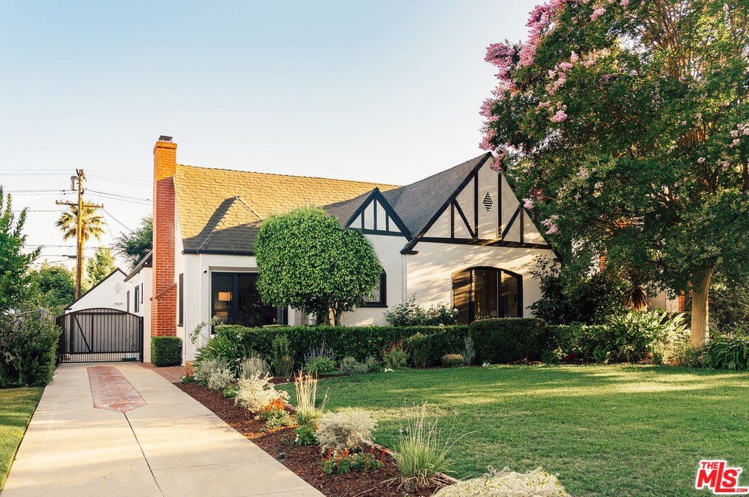 2100 Las Lunas St, Pasadena, CA 91107