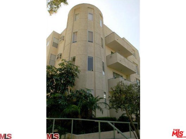 11870 Washington Pl, Los Angeles, CA 90066-4663
