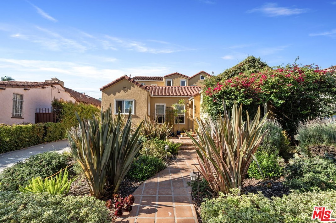 6275 Drexel Ave, Los Angeles, CA 90048-4701