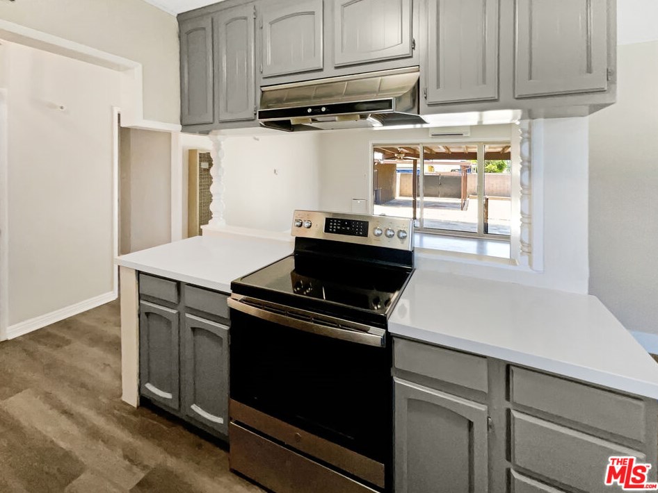 642 W Orangethorpe Ave, Fullerton, CA 92832