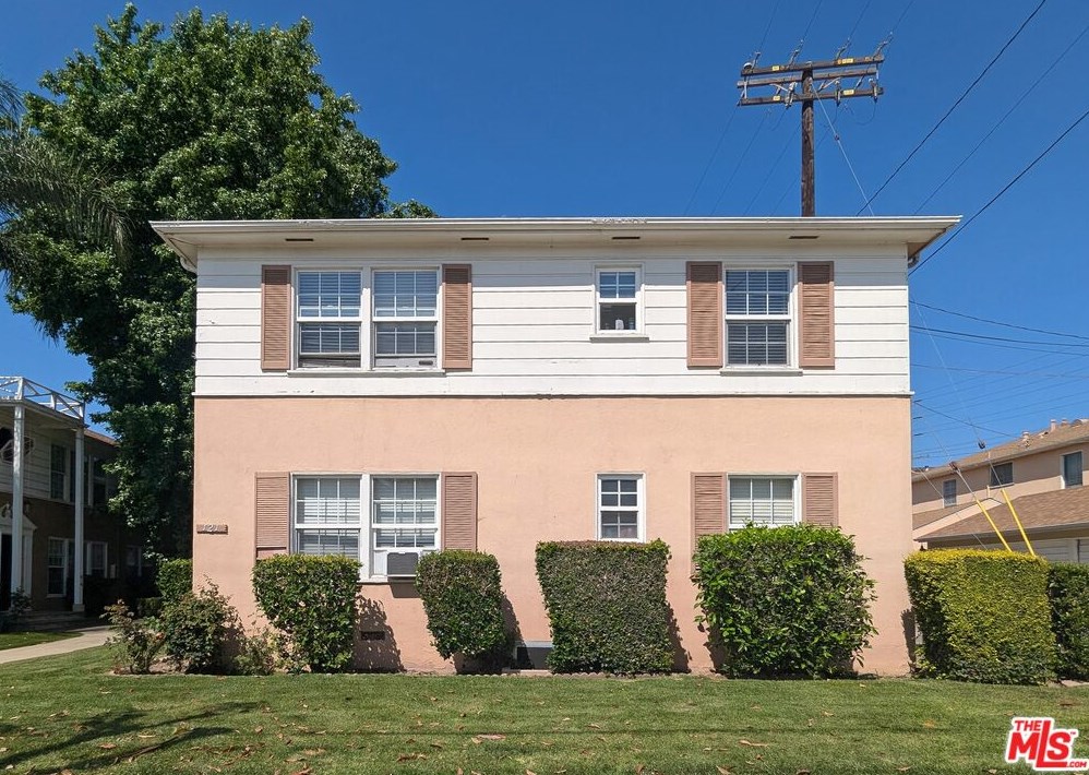 121 Parish Pl, Burbank, CA 91506-2456