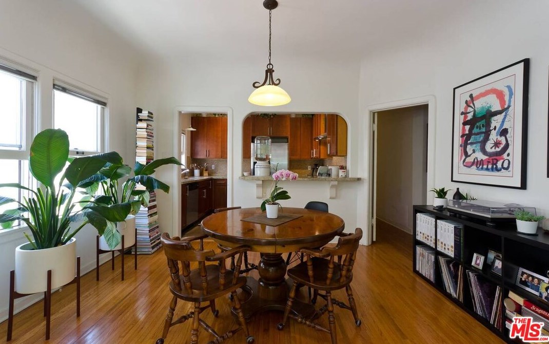506 Spaulding Ave, Los Angeles CA  90019-2419 exterior