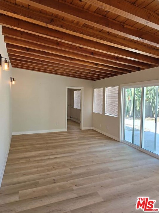 10215 Jordan Ave, Chatsworth, CA 91311-2919